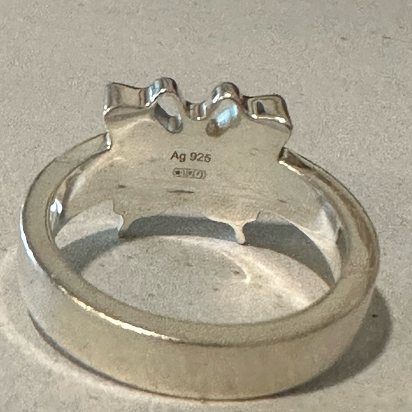 Gucci ~ Butterfly Motif Silver Ring Size - Picture 3 of 4